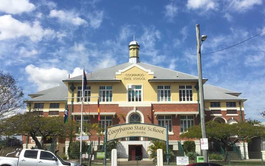 Coorparoo State School September 2016 closeup.jpg