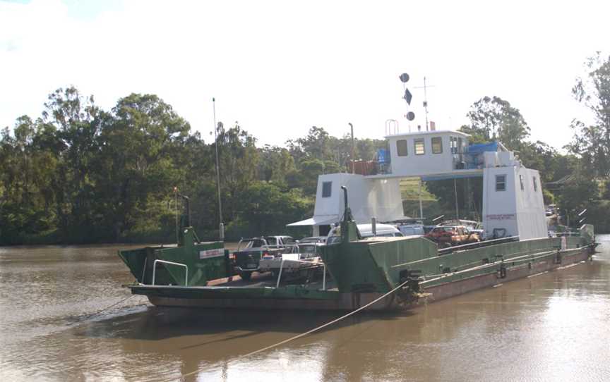 Moggillferry1