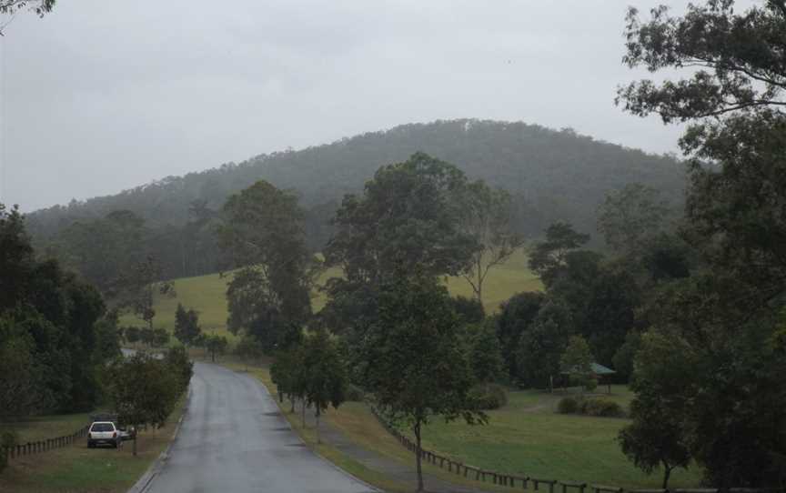 Nathanvale Road in Mount Nathan, Queensland.jpg