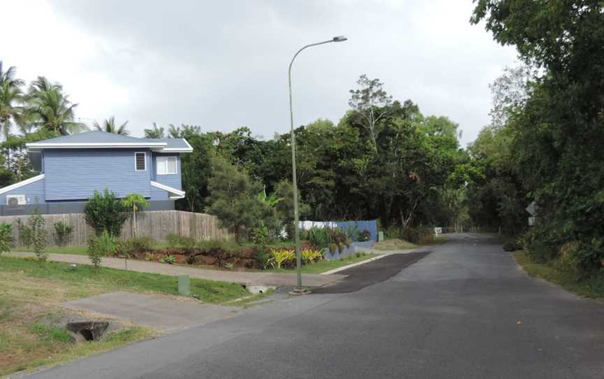 Lookingfrom Anton Gundy Bridgesoutheastalong Marshall Street CMachans Beach C2018