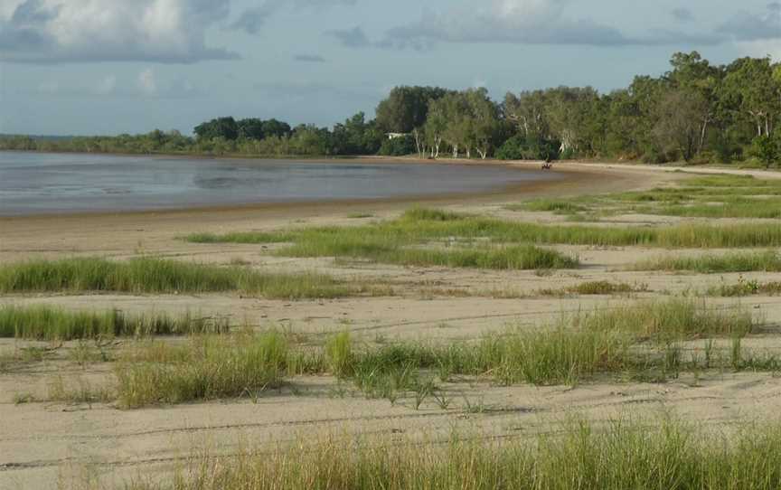 AU-Qld-Weipa Nanum beach.jpg