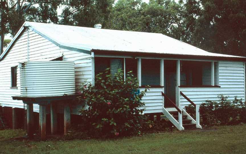 Lamb Island Pioneer Hall (1994).jpg