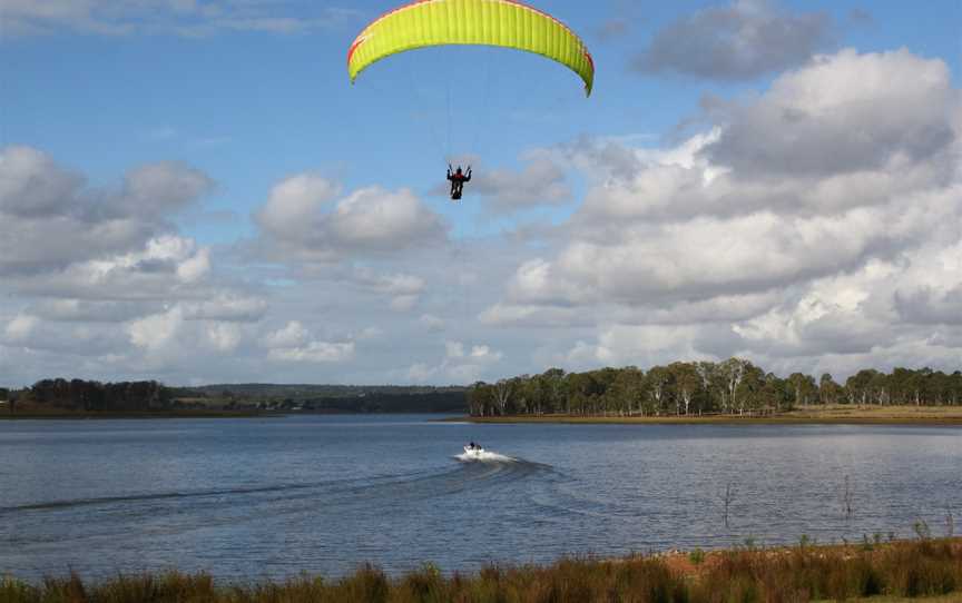 Parasailing on Lake Barambah impounded by the Bjelke-Petersen Dam, 2014.jpg