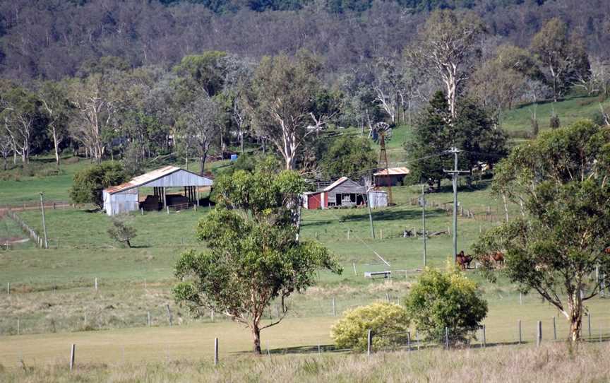 Farm buildings at Bunjurgen, Queensland.jpg