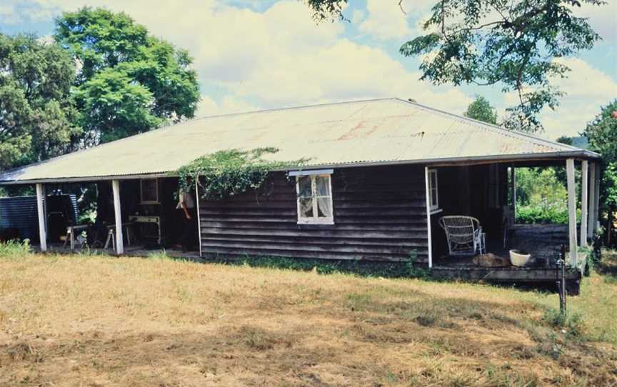 Booubyjan Homestead - side of cottage (1996).jpg