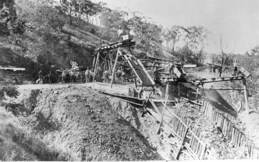 Alliance Mine in operation at Morinish, Queensland, circa 1890.JPG