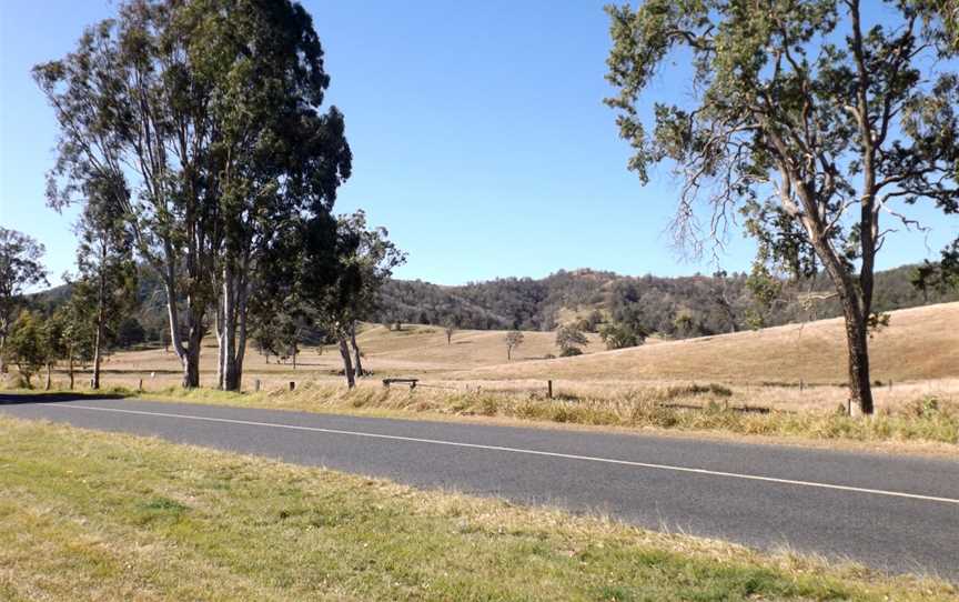 Mount Kilcoy Road Winya Queensland.jpg