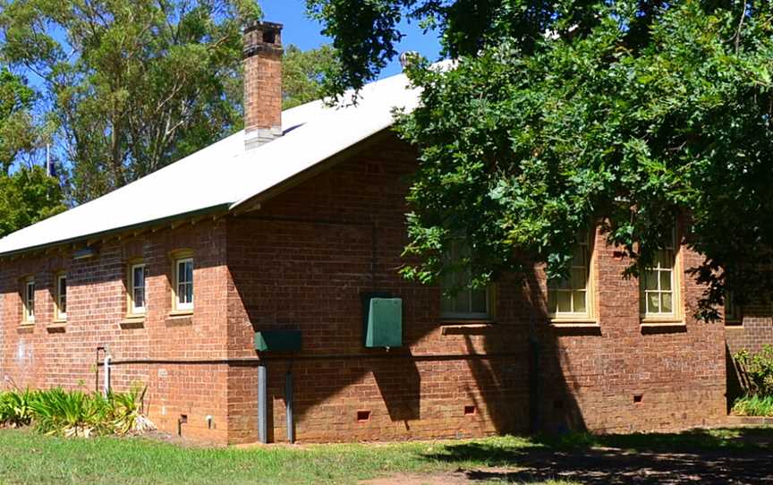 (1) Glenbrook Public School