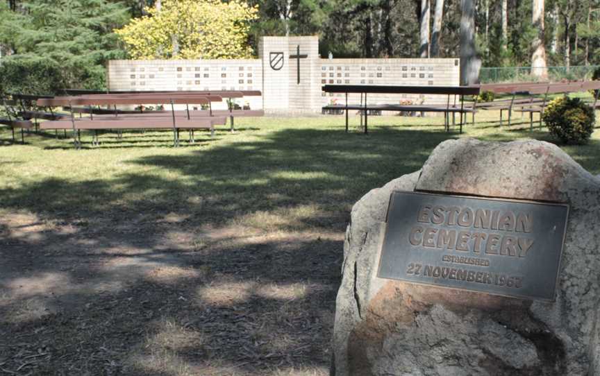 Estonian Cemetery Thirlmere.jpg