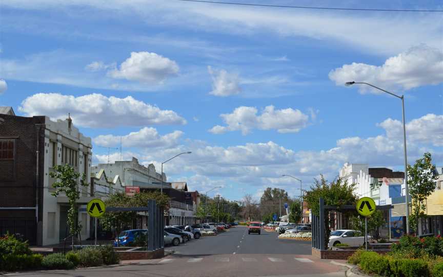 Coonamble Castlereagh Street 001.JPG