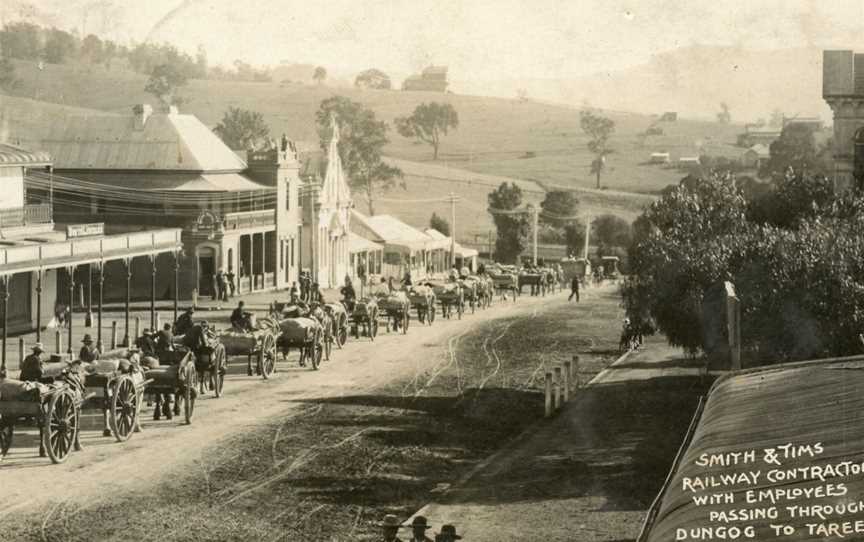 Smith& Timsrailwaycontractorswithemployeespassingthrough Dungogto Taree