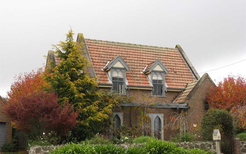 House in Robertson, NSW.jpg