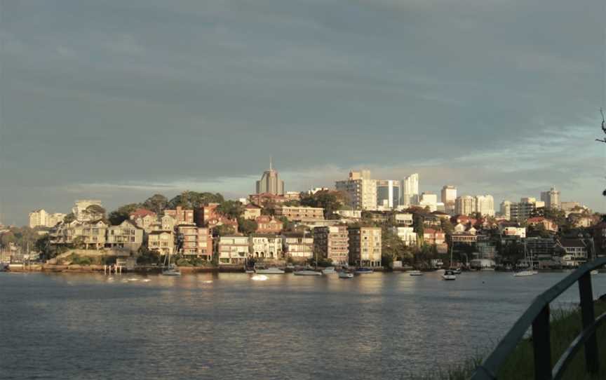 Kurraba Point as seen from Cremorne