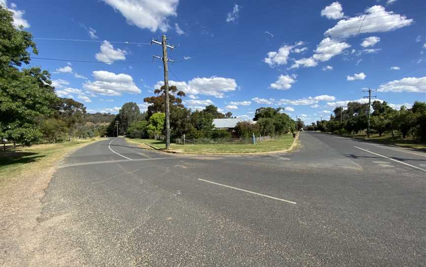 Intersection of Benedict and Eugene Avenue in San Isidore.jpg