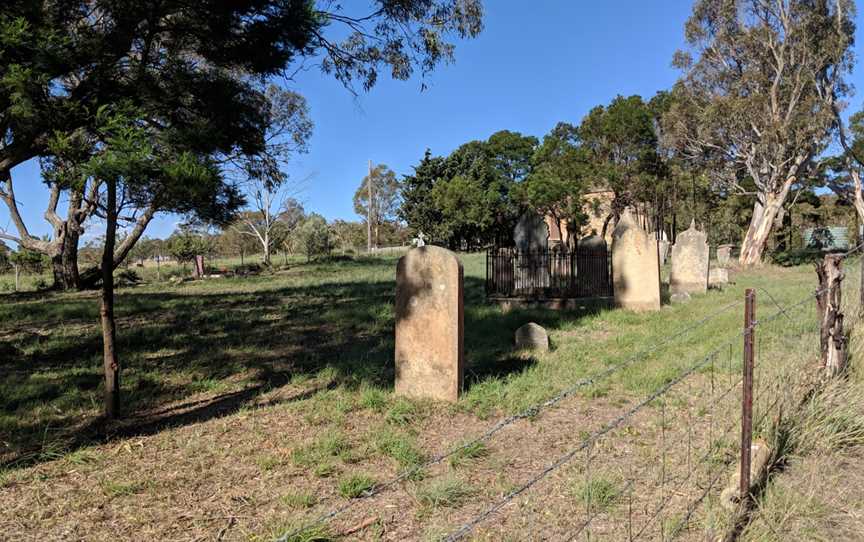 Cemetery, Tirrannaville, New South Wales.jpg