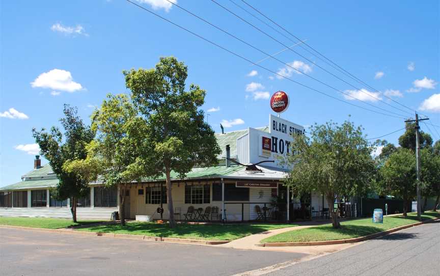 Merriwagga Black Stump Hotel 002.JPG