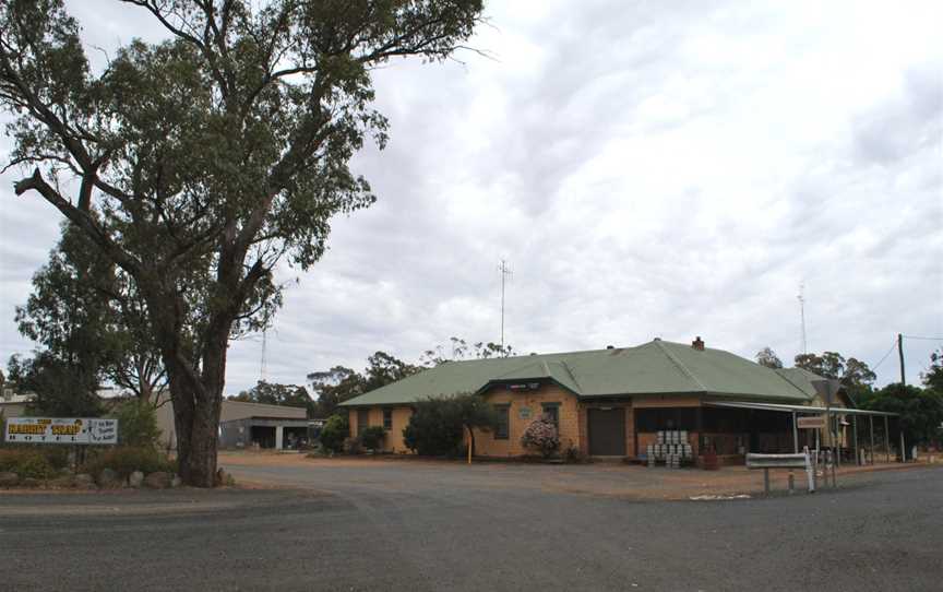 Albert Rabbit Trap Hotel