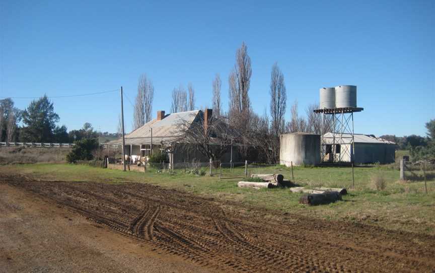 Old post office and hotel, Toogong 4.jpg