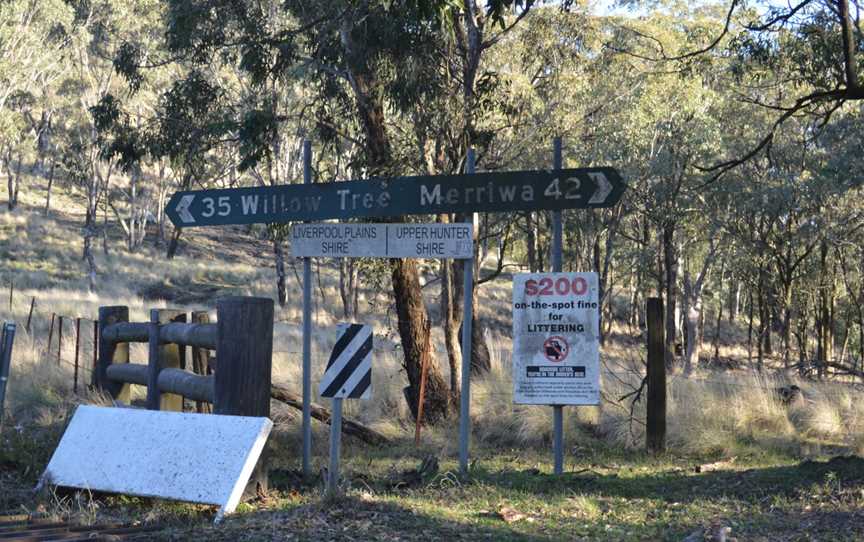 Little Jacks Creek Municipal Border Sign A.JPG