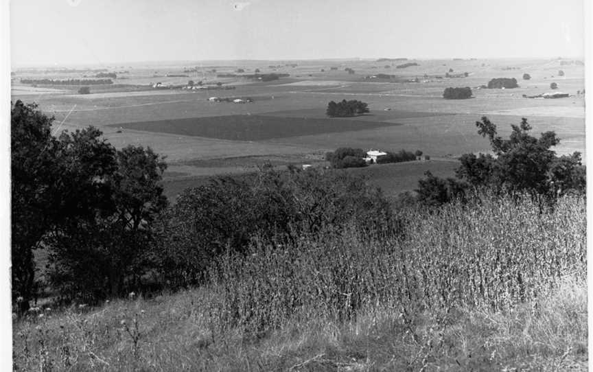 Moorak from the Road Around Blue Lake(GN08463).jpg