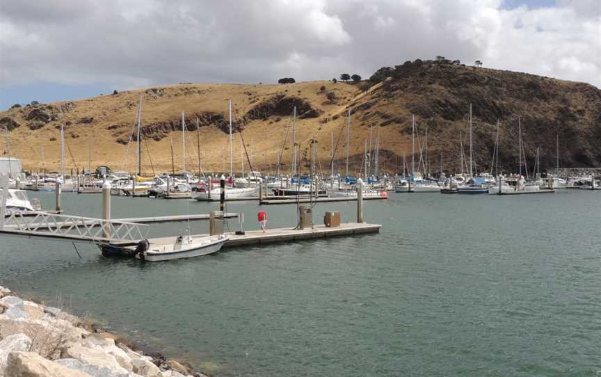 Wirrina Cove marina, South Australia 2015.jpg