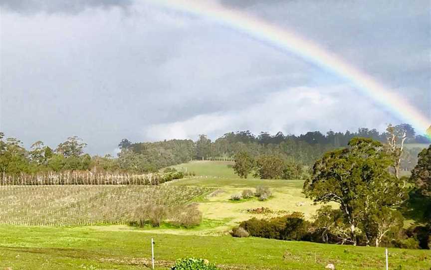 Chateau June-Jerome, Wineries in Glenoran