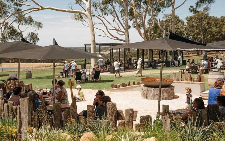 Swings & Roundabouts, Wineries in Yallingup