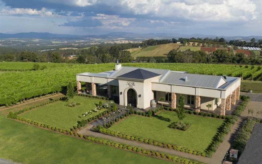 Sir Paz Estate, Wineries in Wandin East