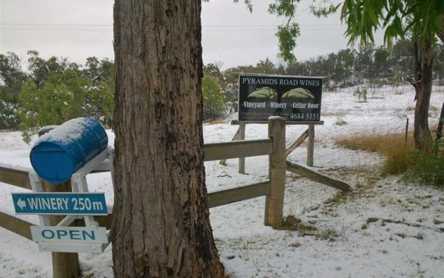 Pyramids Road Wines, Wyberba, Queensland