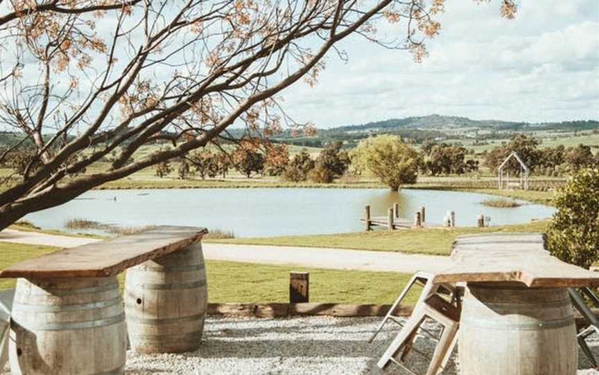 Lowe Family Wine Co, Wineries in Mudgee