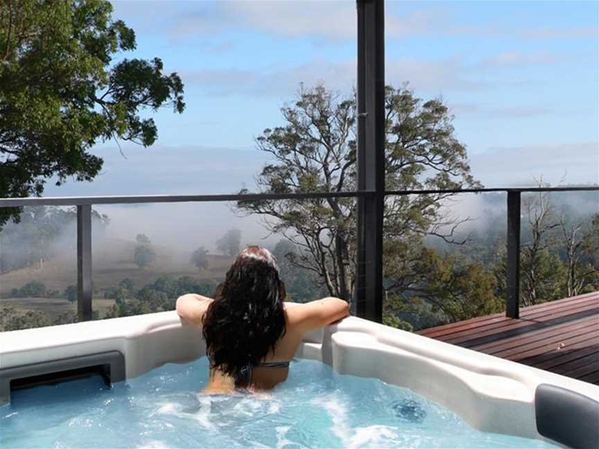 Scarlet Woods Luxury Spa Chalets, Accommodation in Pemberton