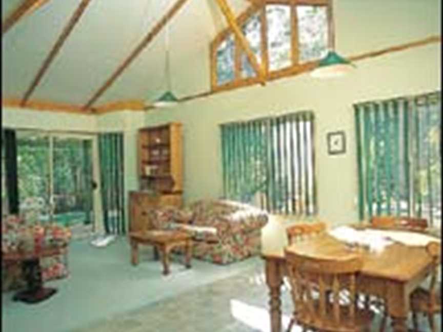 Harmony Forest Cottages, Accommodation in Forest Grove