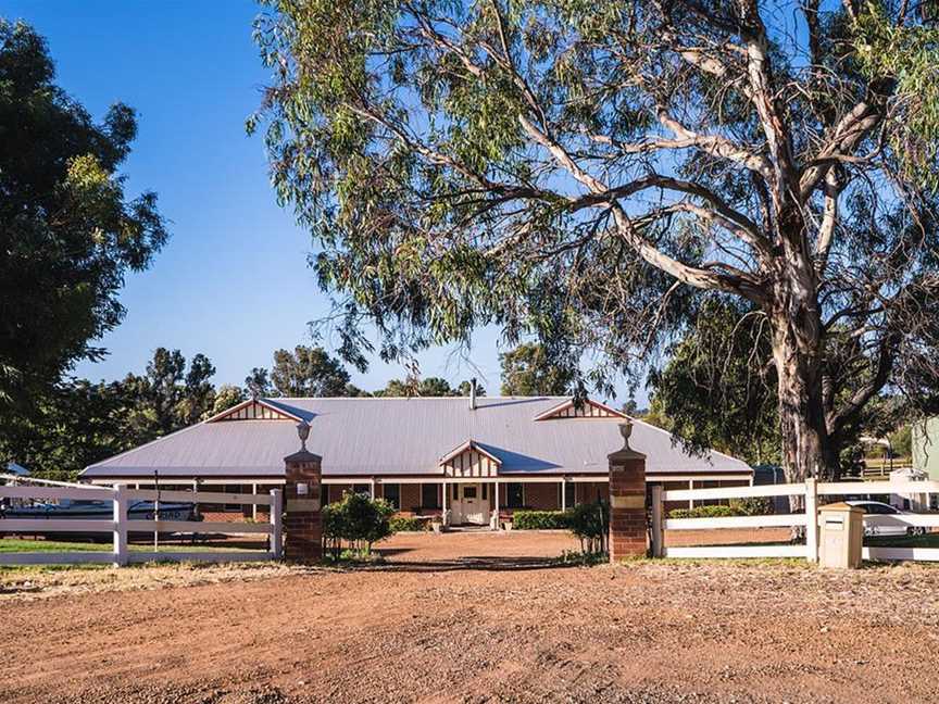 Harmony Acres Farm Stay, Accommodation in Mariginiup