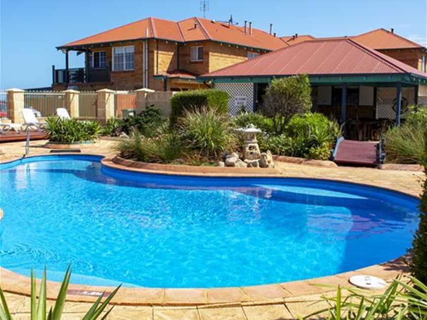 Seaspray Beach Holiday Park, Accommodation in Dongara