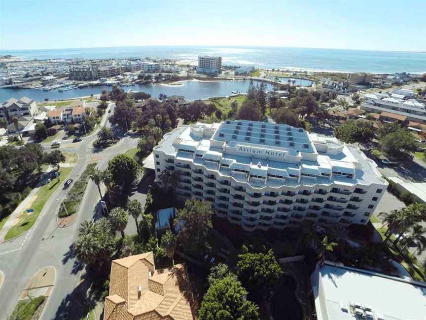 Atrium Hotel, Accommodation in Mandurah