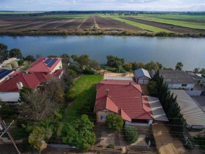 Barefoot Waters, Tailem Bend, SA