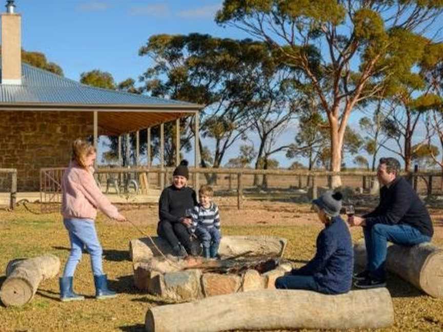 Flinders Bush Retreats, Hawker, SA