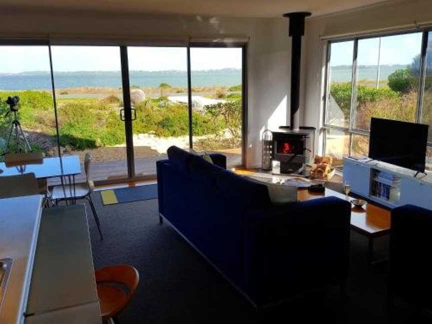 Coorong Waterfront Retreat, Meningie, SA