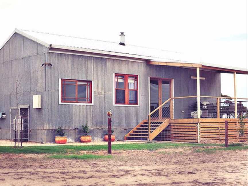 Redwing Farmstay, Weetulta, SA