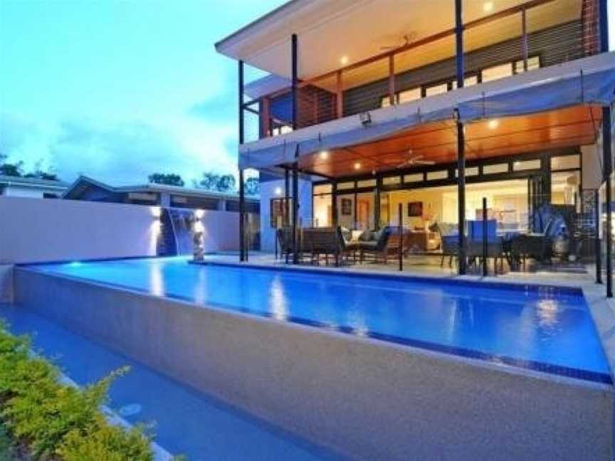 Bramston Beach - Luxury Holiday House, Bramston Beach, QLD