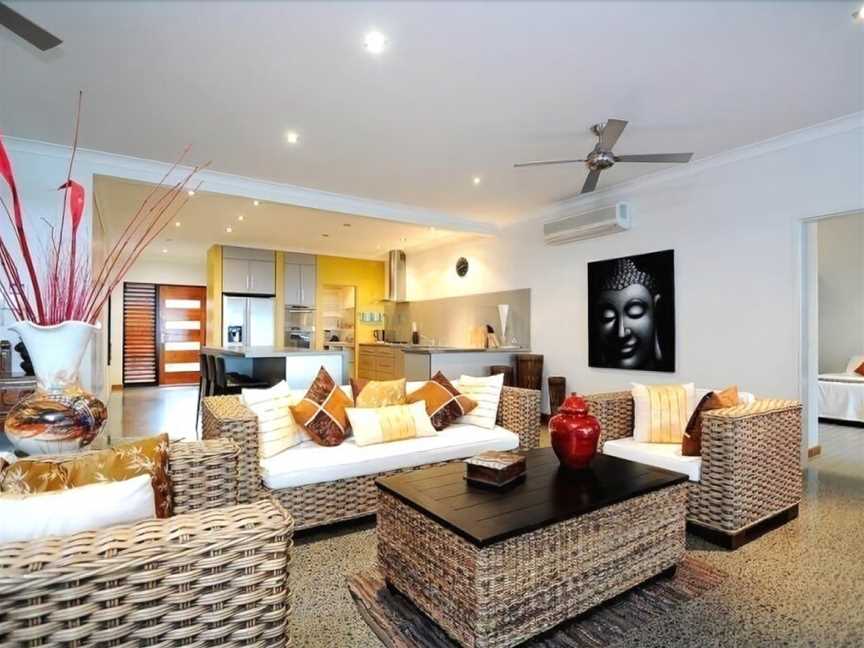 Bramston Beach - Luxury Holiday House, Bramston Beach, QLD