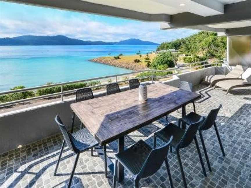 Fully Renovated Frangipani Beach Front Apartments, Whitsundays, QLD