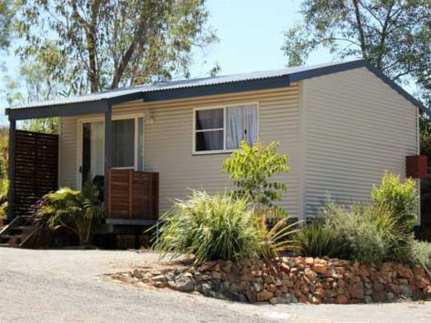 Silver Wattle Cabins, Horse Creek, QLD