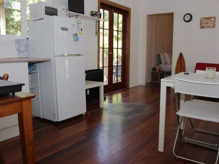 Eclectic 1 Bedroom Apartment in the heart of Palm Beach, Palm Beach, QLD