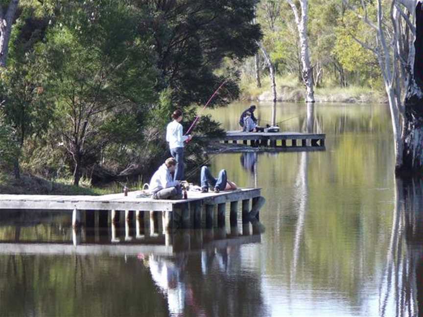 Donnelly Lakes Chalets, Accommodation in Pemberton