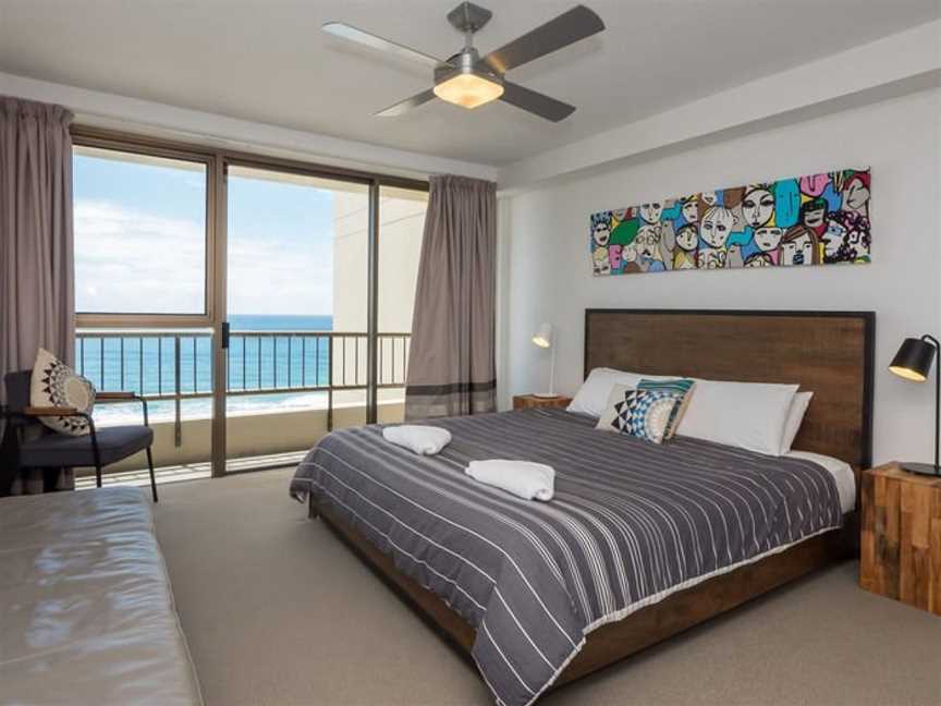 Norfolk Luxury Beachfront Apartments, Main Beach, QLD