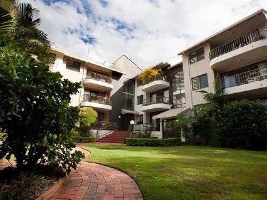 Broadwater Shores Waterfront Apartments, Runaway Bay, QLD