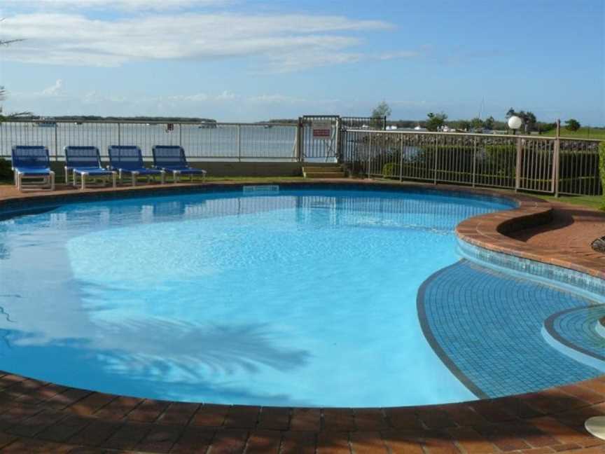 Broadwater Shores Waterfront Apartments, Runaway Bay, QLD