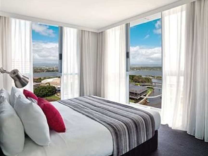 Meriton Suites Broadbeach, Accommodation in Broadbeach