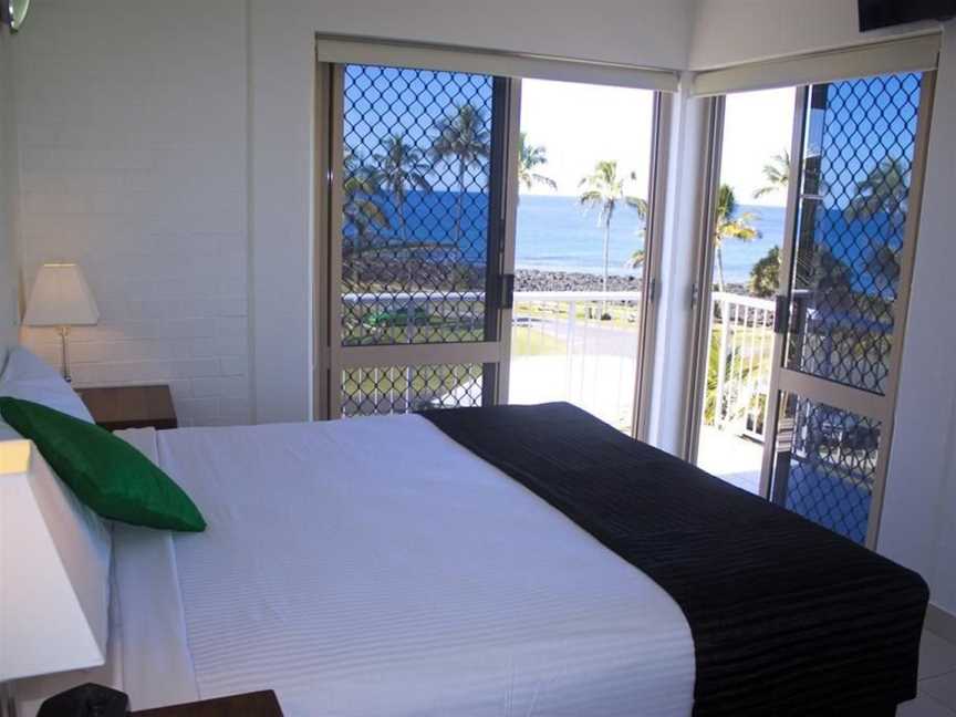 Bargara Shoreline Apartments, Accommodation in Bargara